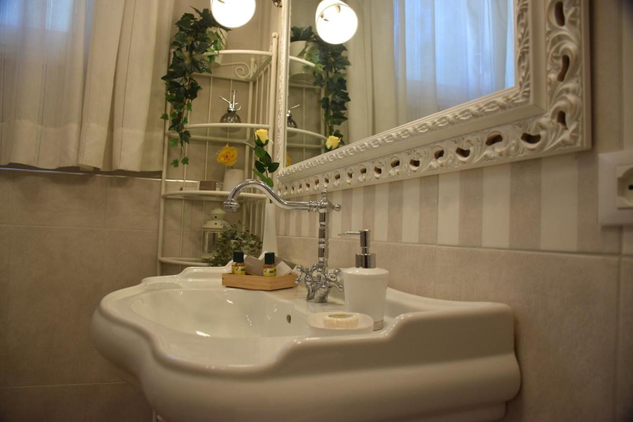 B&B Le Rose Di Paola Santa Maria a Monte Extérieur photo